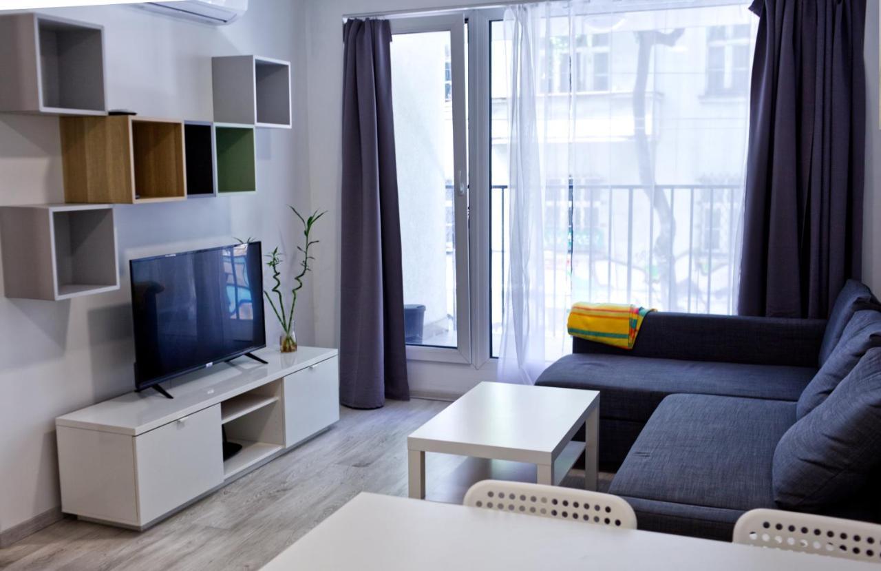 Old Town 1 Bdr, A/c, W/parking Apartmán